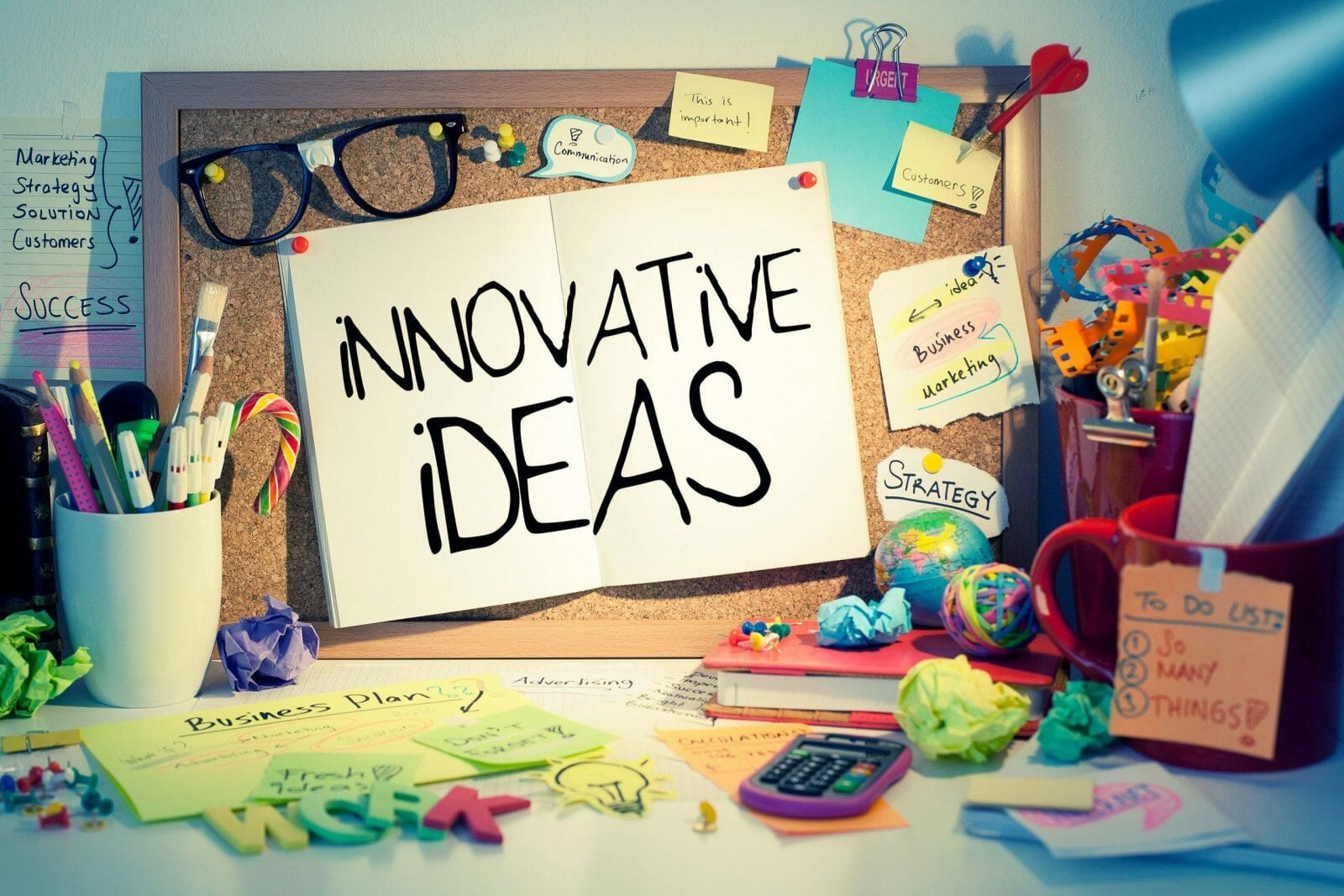 Innovative ideas note in office, business innovation concept background.